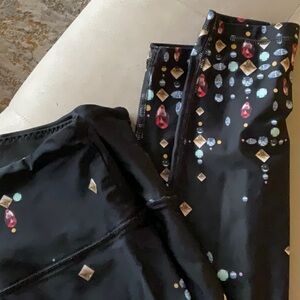 VS Sport - Black Leggings with Gemstone Print size medium